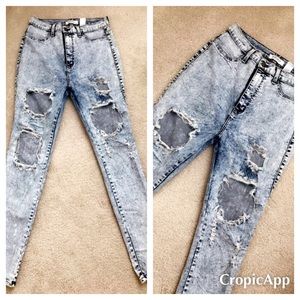 High waisted jeans